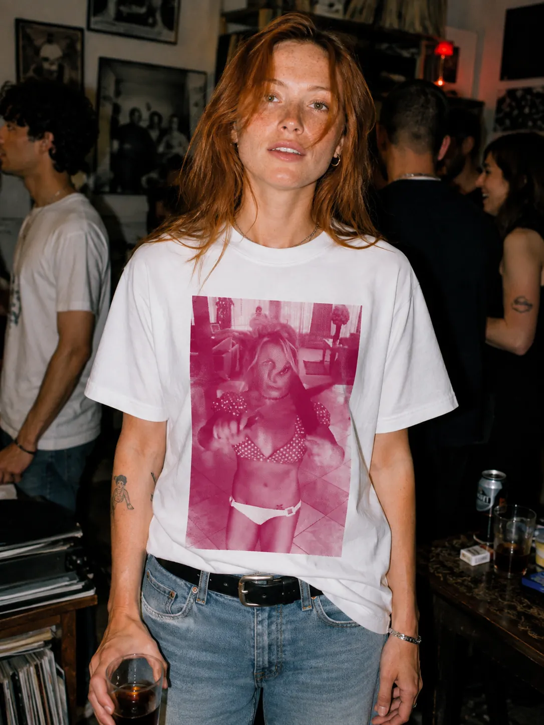 Groteska graphic T-shirt — Britney Knife Dance